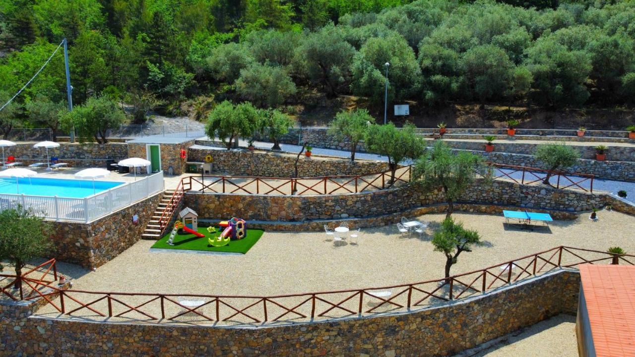 Agriturismo Monte Acuto - Natura, Mare & Relax In Piscina Toirano Buitenkant foto